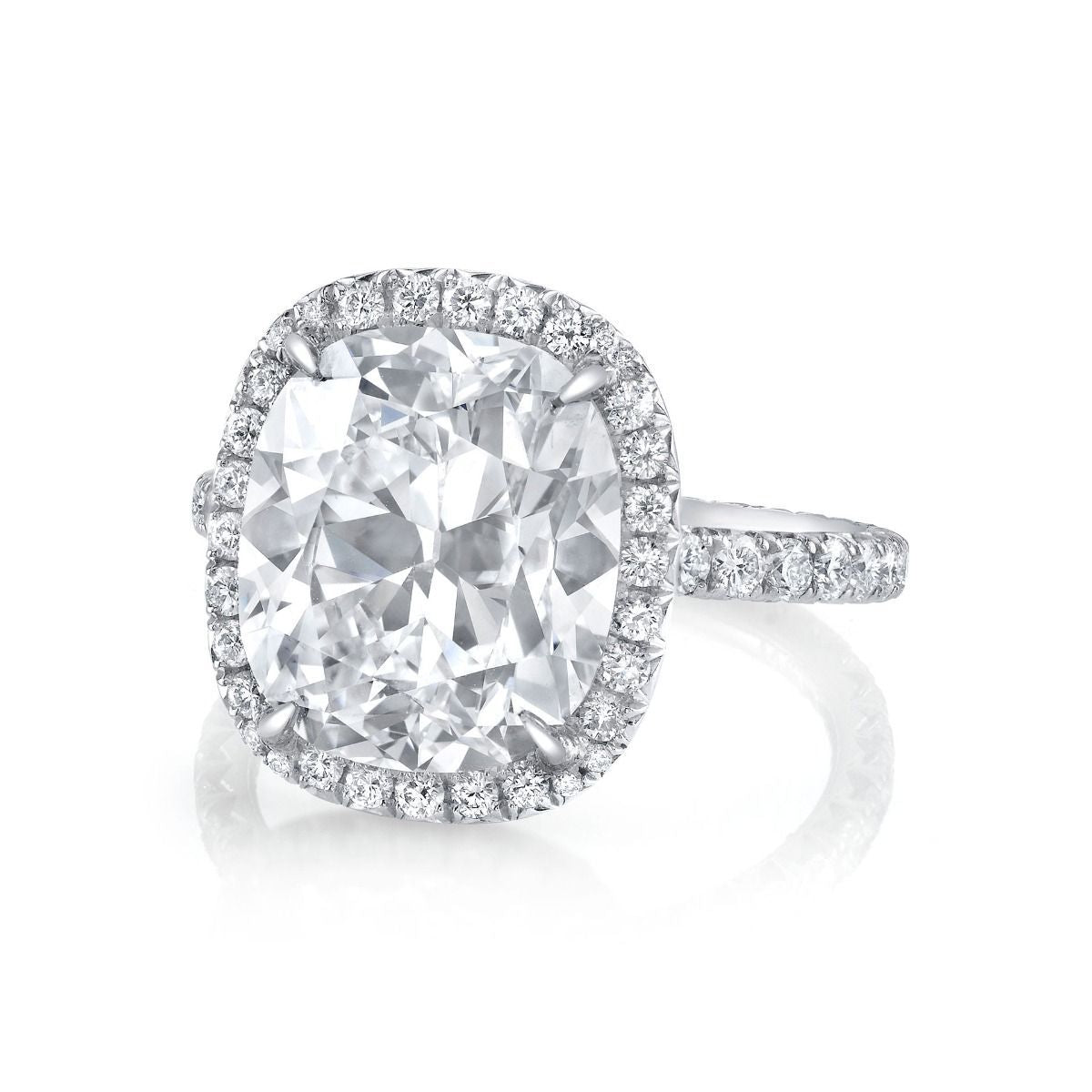 CUSHION DIAMOND, PLATINUM RING