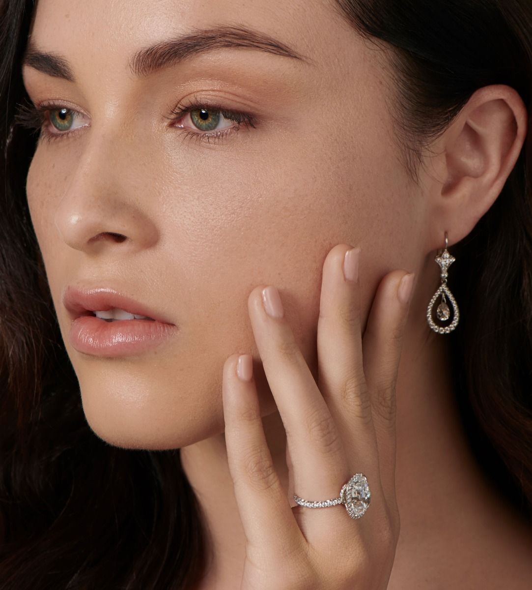CUSHION DIAMOND, PLATINUM RING