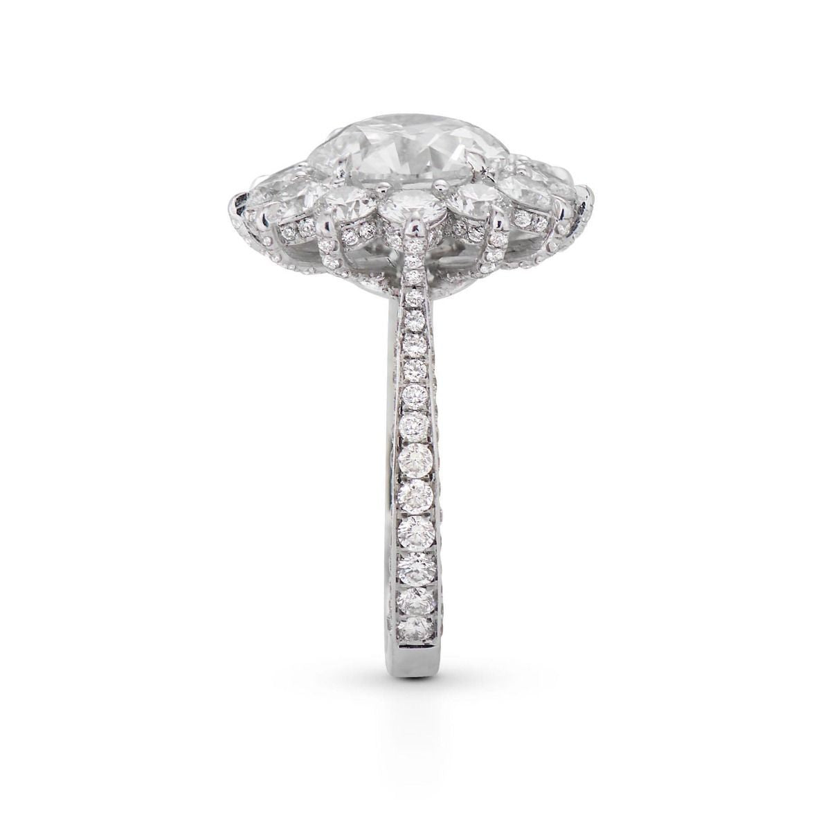 NEIL LANE ROUND CUT DIAMOND, SUNFLOWER ENGAGEMENT RING