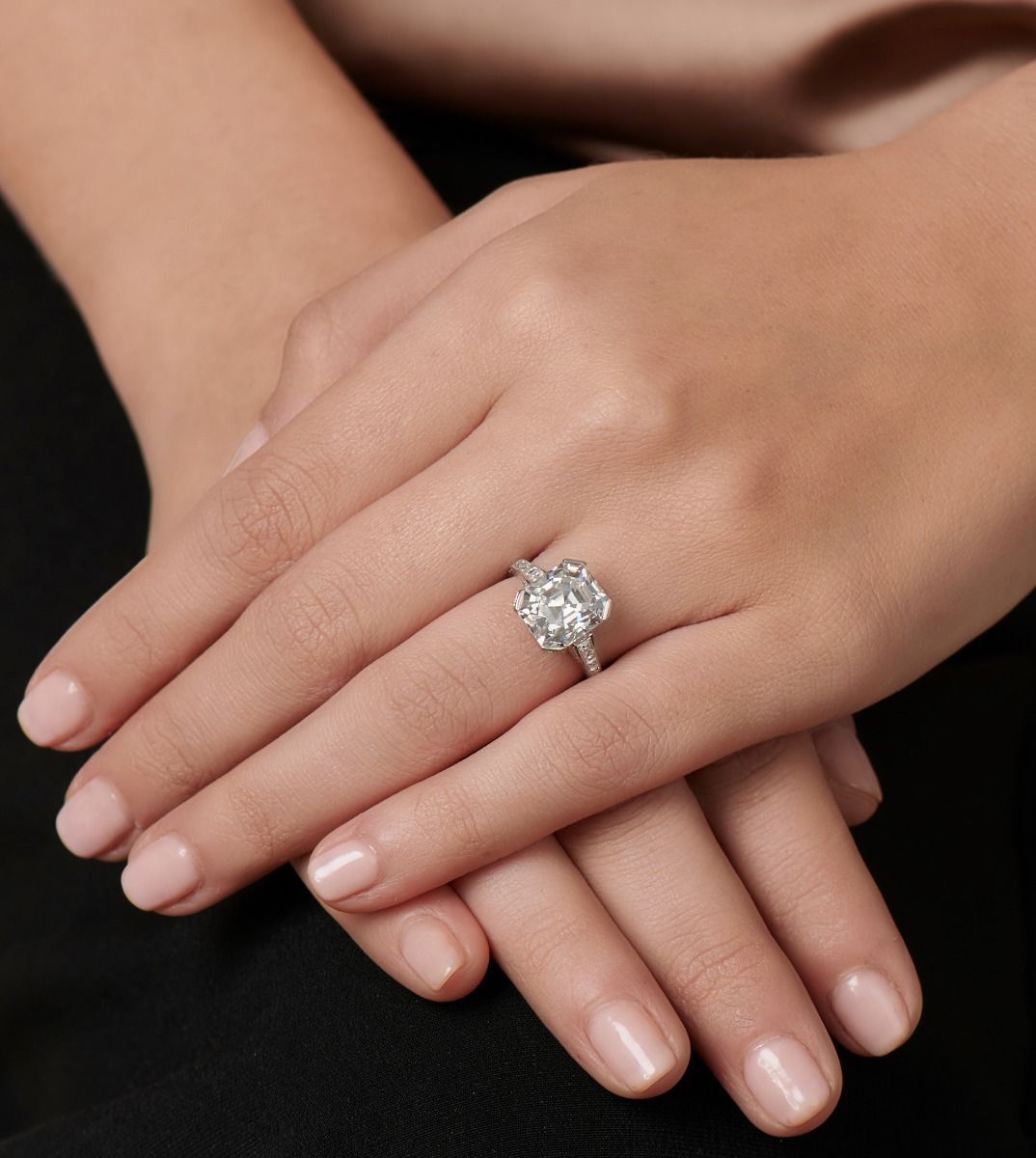 ART DECO SQUARE EMERALD CUT DIAMOND, PLATINUM RING