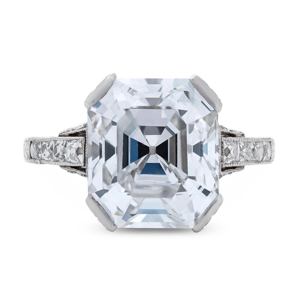 ART DECO SQUARE EMERALD CUT DIAMOND, PLATINUM RING