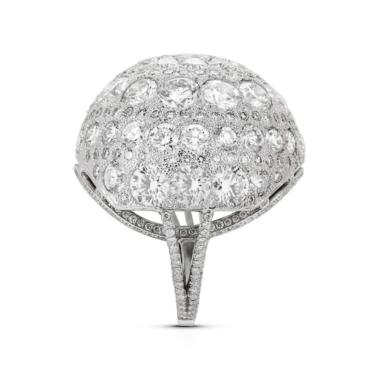 DIAMOND AND PLATINUM RING